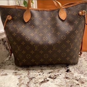 Louis Vuitton Neverfull MM Monogram